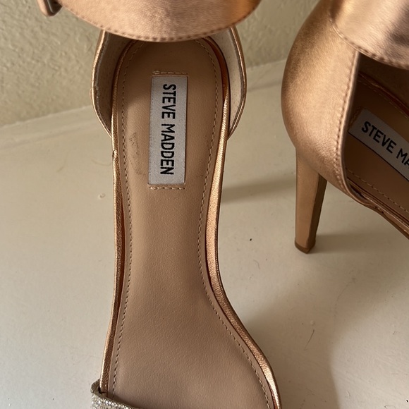 Never worn tags on - Picture 2 of 4